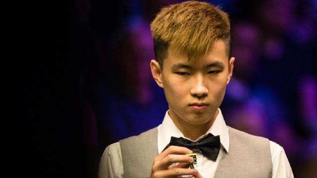 校黄大年式 校黄大年式